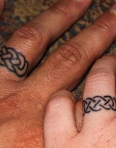 Ring finger tattoos - Couple Tattoo Ideas