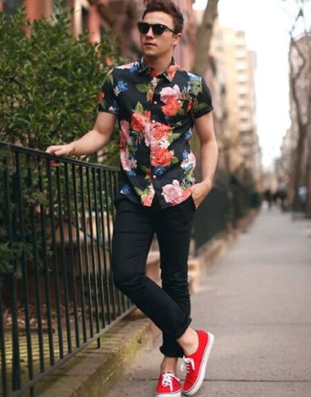 15 Mind-blowing Black Jeans Outfits For Men | Bewakoof