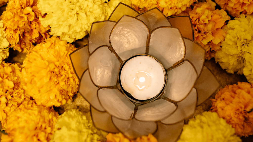 Diwali Decorations With Urlis