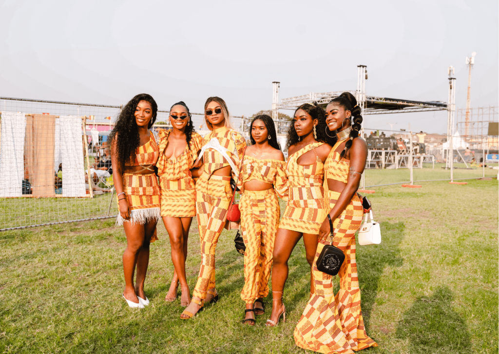 Twinning Outfits For Best Friends To Slay Friendship Day